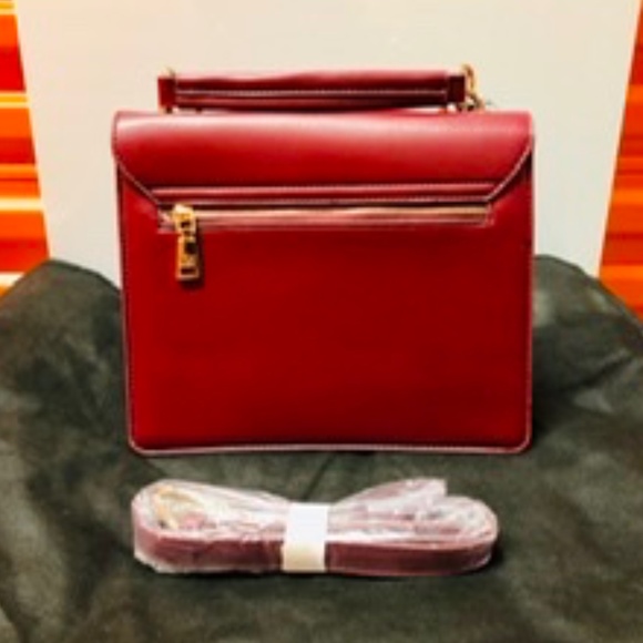 Badgley Mischka Everyday Logo Bag, NWT - Picture 5 of 8